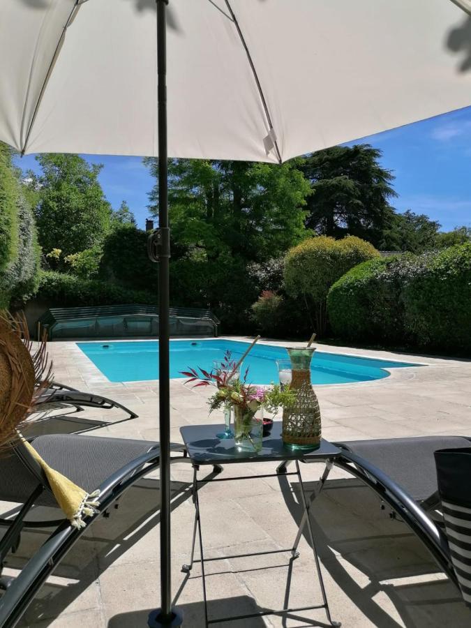 Le Moulin Du Mesnil Bed & Breakfast *