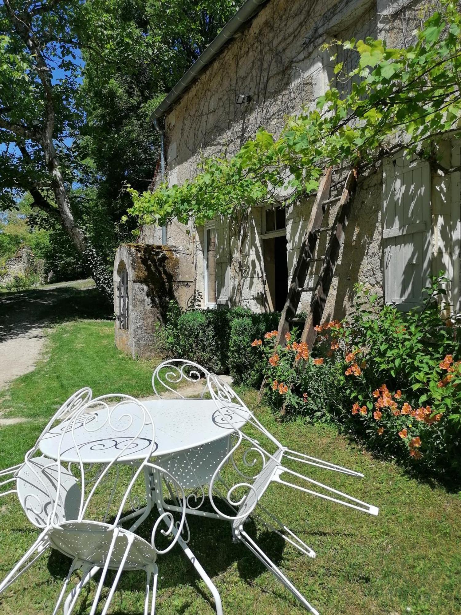 Le Moulin Du Mesnil