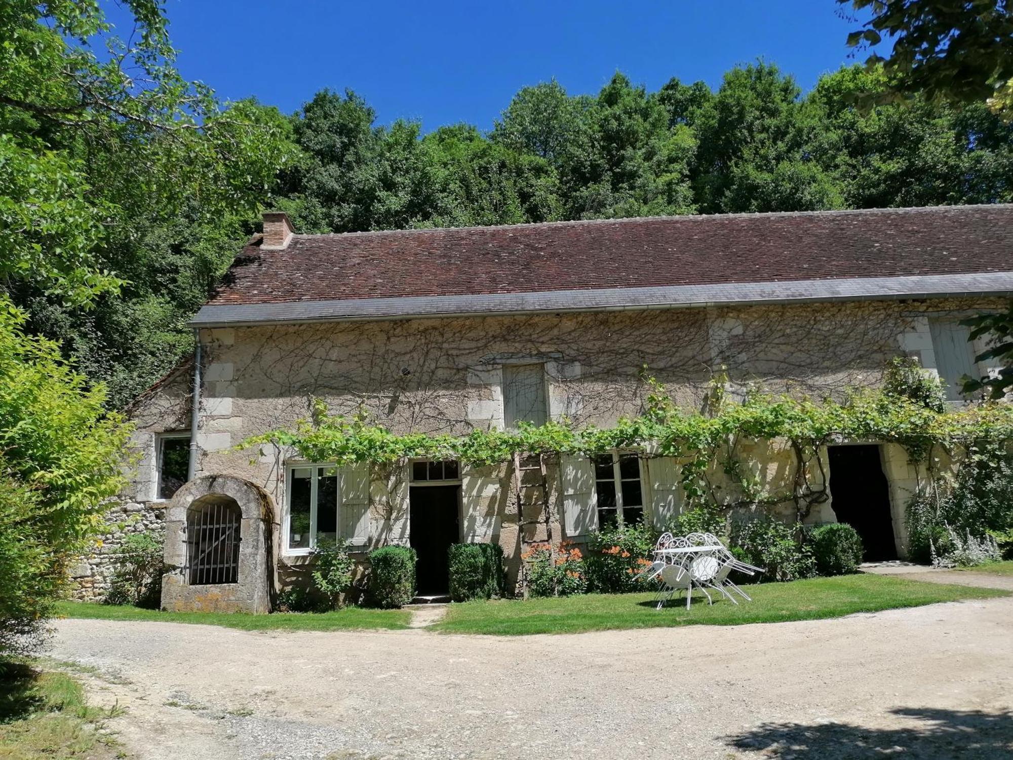 Le Moulin Du Mesnil Bed & Breakfast